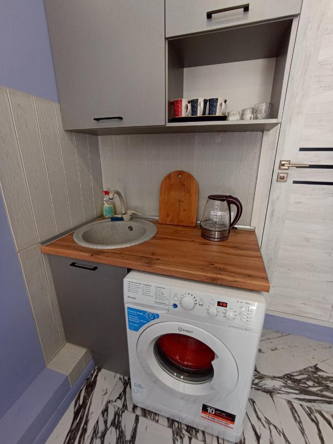 Hotel By The Sea Rozetta Сухуми Екстериор снимка