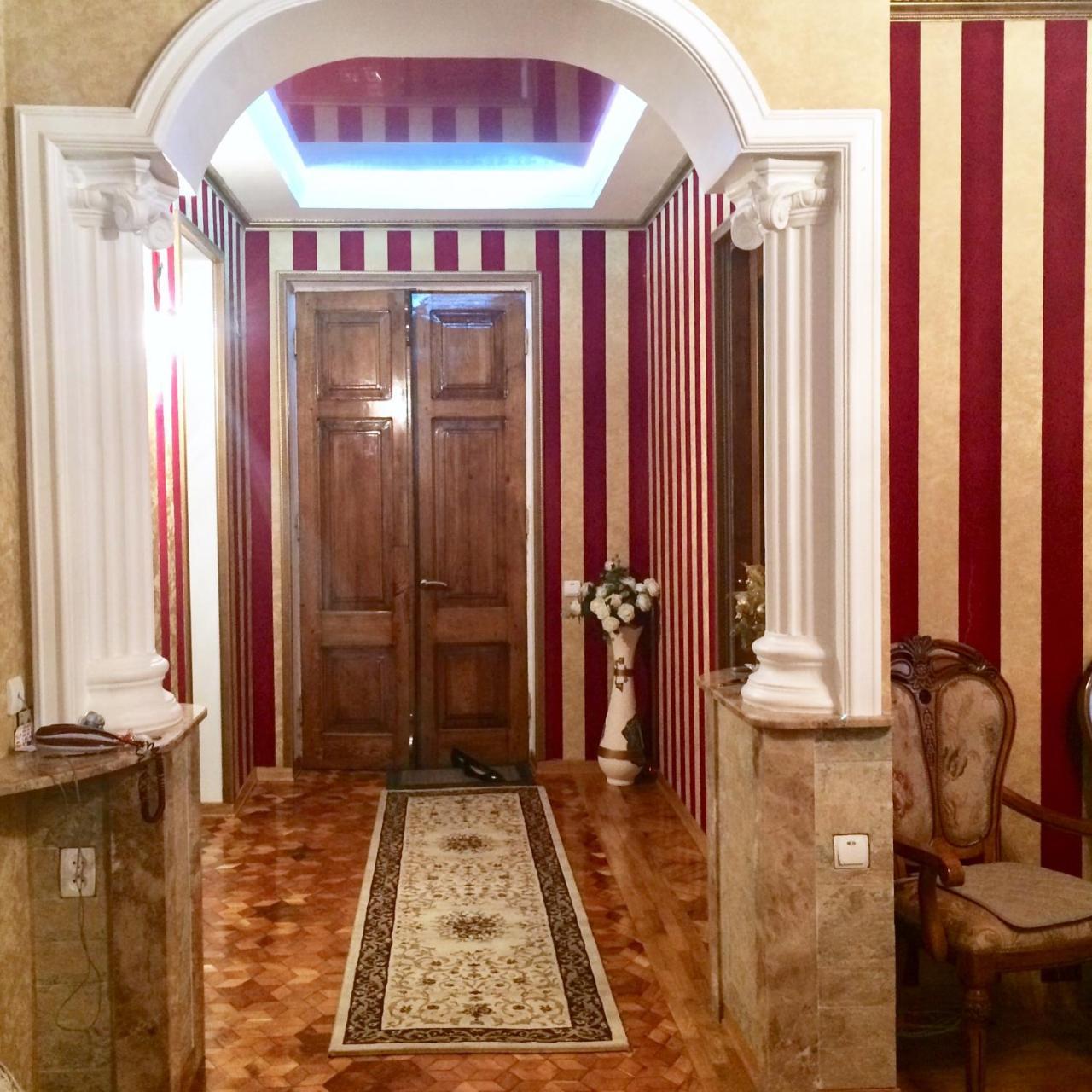 Hotel By The Sea Rozetta Сухуми Екстериор снимка