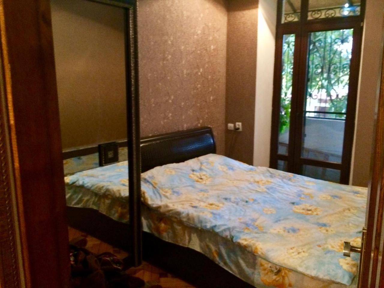 Hotel By The Sea Rozetta Сухуми Екстериор снимка